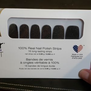 Only in Vegas dark glittery nail strips